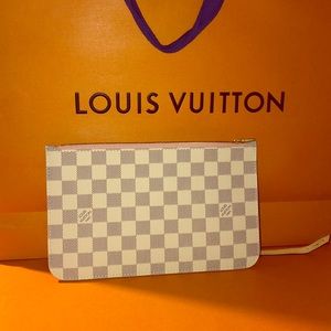 NEW Louis Vuitton Neverfull  Damier Pouch
